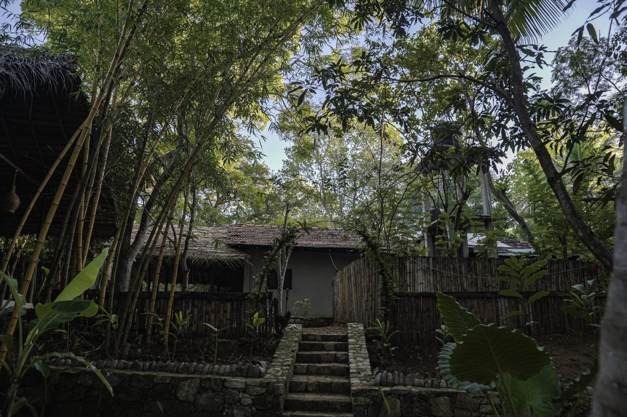 River Glamping By Gaga Bees Udawalawe Exterior photo